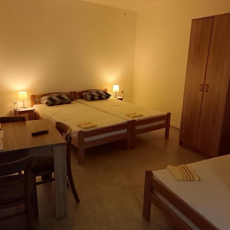 Adamovic Apartment ปิโรต์ ภายนอก รูปภาพ